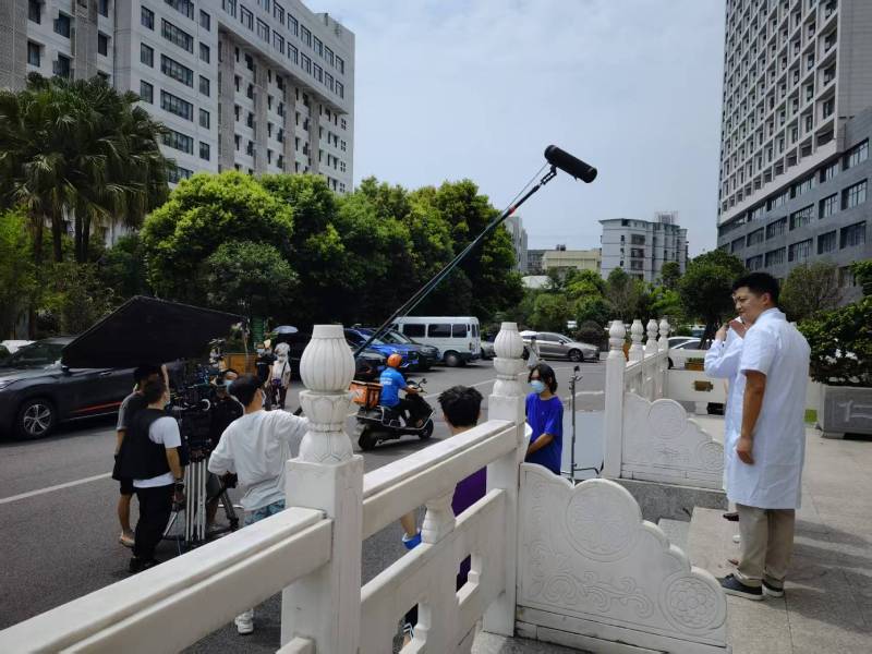 麻栗坡县广告片拍摄公司低成本实现高规格制作的诀窍